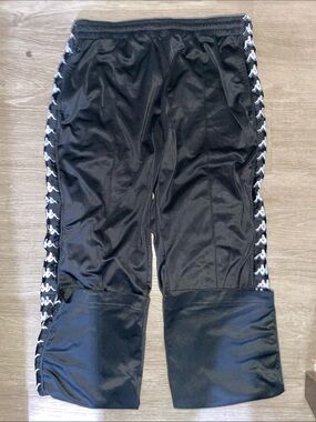Kappa Black men Joggers with White Logo Taper size X-Large xl can fit L large